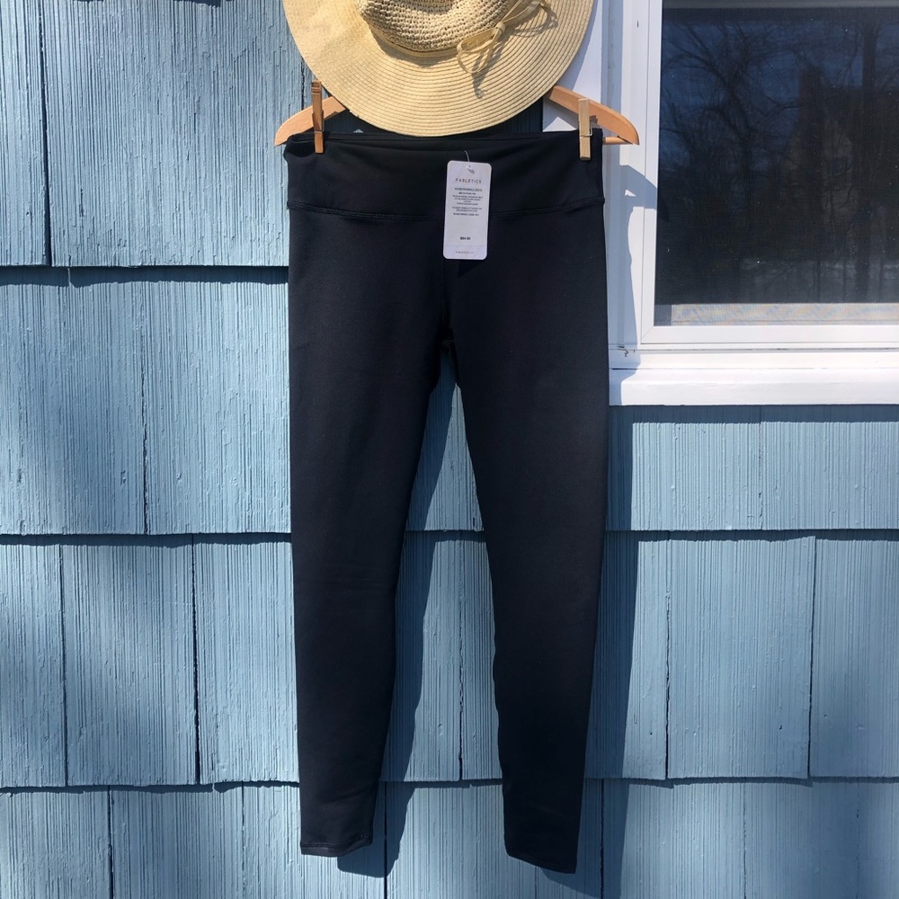 NWT Fabletics Mid-rise Powerhold Leggings